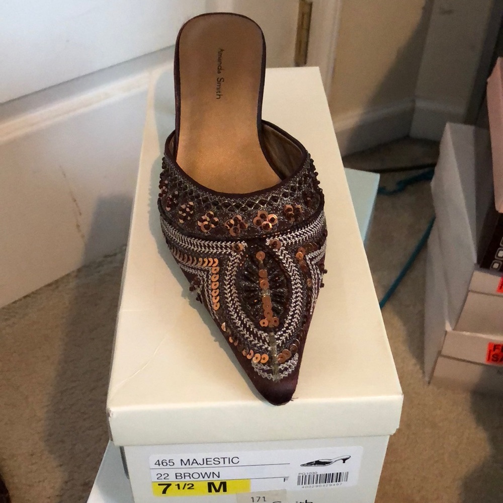 Amanda Smith heels